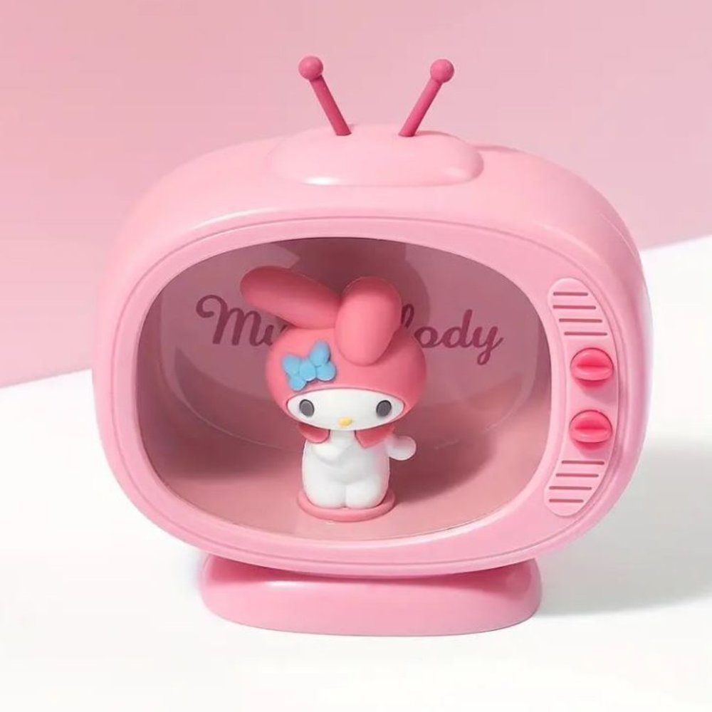 Bring the Magic of melody to Your Bedroom with this Adorable TV-Shape